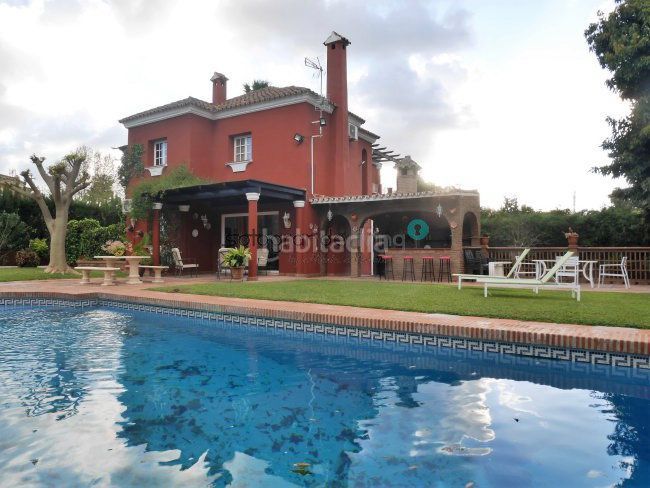 Foto 0a32ac1d-1549-4bd7-8a88-1b3c4b932ff0. Alquiler chalet villa en alquiler alto, 4 dormitorios. en Sotogrande