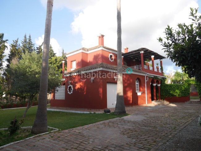Foto c5ec69b9-6aa6-4007-875c-cc94a931040b. Alquiler chalet villa en alquiler alto, 4 dormitorios. en Sotogrande