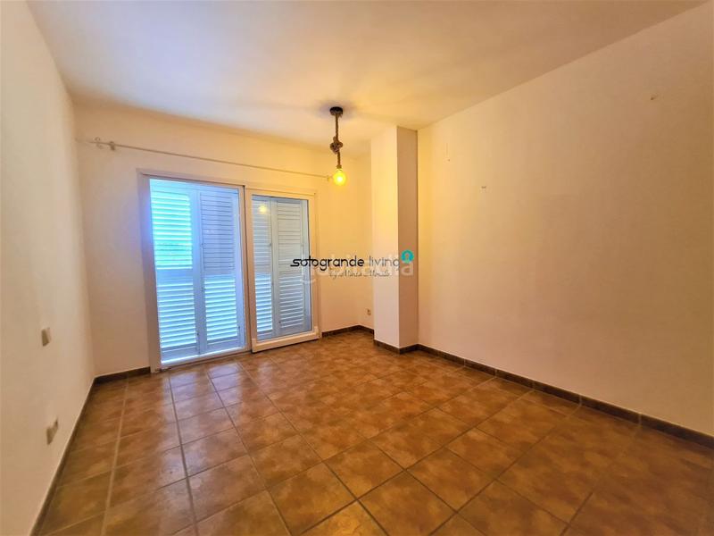 Foto 8cd9c6ff-1ea3-469f-ae6a-c0ae419f8a82. Alquiler chalet villa en alquiler - alto, 6 dormitorios. en Sotogrande