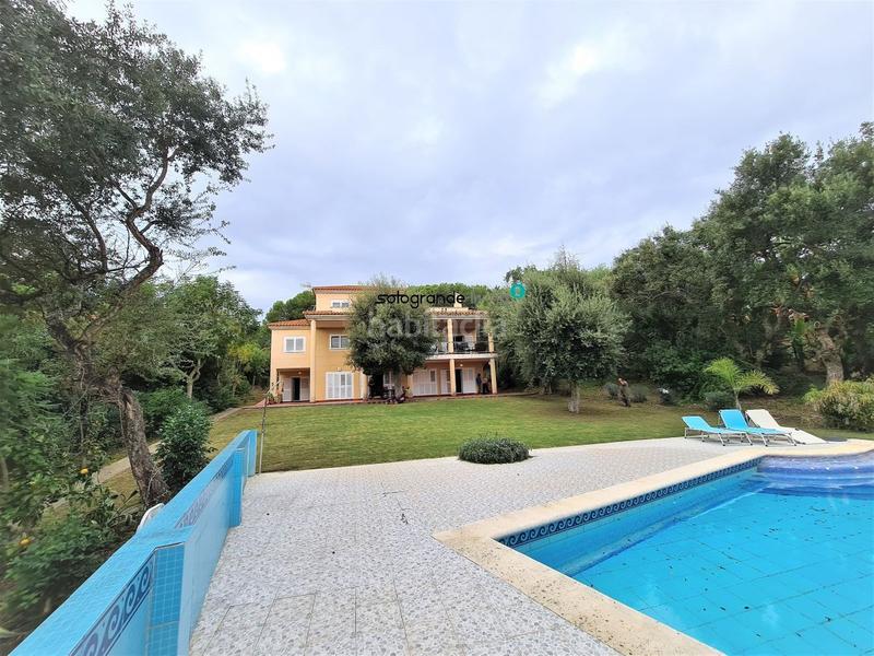 Foto f9616693-49b9-4680-a077-3545f1e9c339. Alquiler chalet villa en alquiler - alto, 6 dormitorios. en Sotogrande