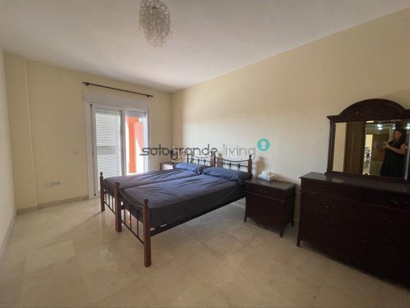 Foto 0a170941-f5ef-469b-ab6f-d3ca2ae2ccfe. Apartament amb calefacció aparcament piscina a San Enrique-Guadiaro-Pueblo Nuevo Sotogrande