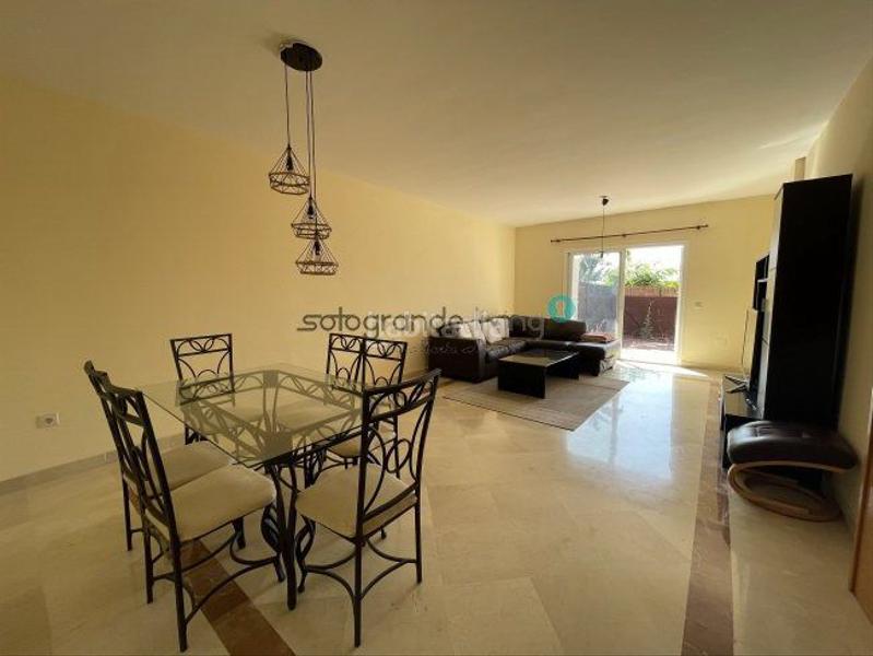 Foto ee472bff-4453-411a-96dc-9bc5219c5cfa. Apartament amb calefacció aparcament piscina a San Enrique-Guadiaro-Pueblo Nuevo Sotogrande