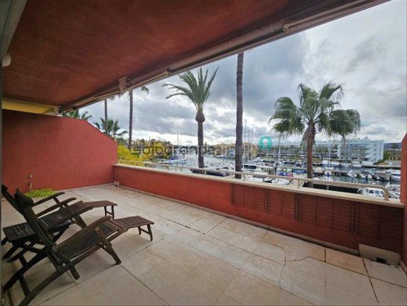 Foto a039af4e-bf13-46f8-a42d-a4eb9edfd00e. Apartament amb calefacció aparcament a puerto de Sotogrande-la marina Sotogrande