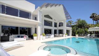 Chalet en Los Naranjos. Villa en venta en nueva andalucía  los naranjos, 5 dormitorios.