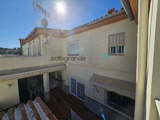 Casa en San Enrique-Guadiaro-Pueblo Nuevo. Casa en venta en pueblo nuevo de guadiaro, 7 dormitorios.