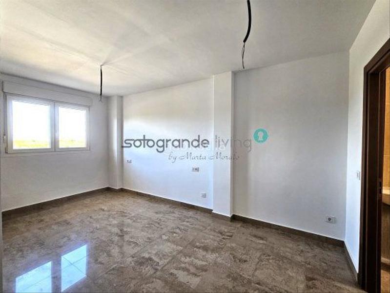 Foto 29003692-aaf2-4044-a15d-7b80d6202811. Apartamento  en venta en Chullera, 3 dormitorios. en Manilva