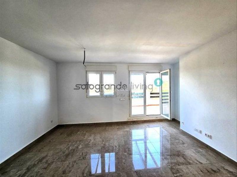 Foto 3cfedff6-45d3-41b8-bebb-ce8de6834155. Apartamento  en venta en Chullera, 3 dormitorios. en Manilva