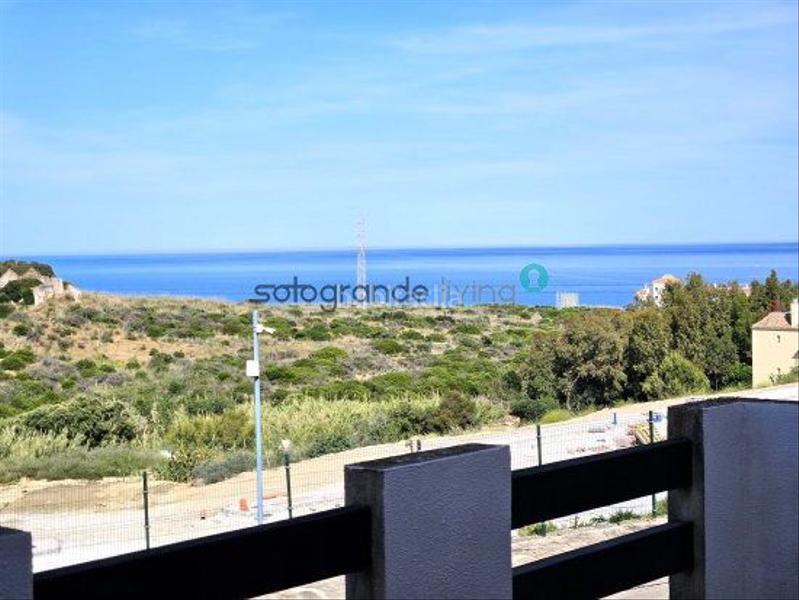 Foto cb2e3db4-8adf-4595-9e38-1c45e7f13869. Apartamento  en venta en Chullera, 3 dormitorios. en Manilva