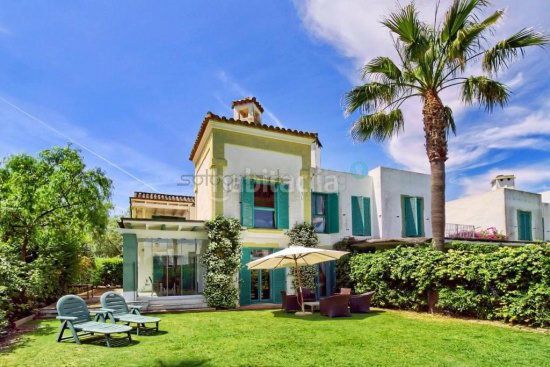 Foto 246460bd-84fd-4866-8d3f-f3f559456de9. Alquiler casa adosada  en alquiler marina, 4 dormitorios. en Sotogrande