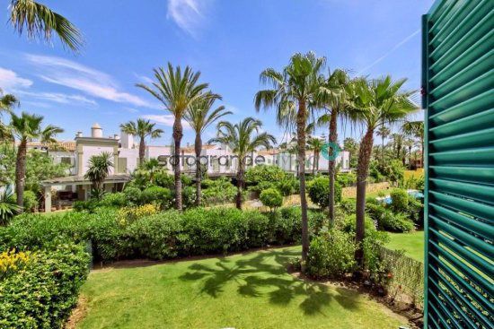 Foto c524cd2a-8985-4dee-a2f0-8678aeab92f4. Alquiler casa adosada  en alquiler marina, 4 dormitorios. en Sotogrande
