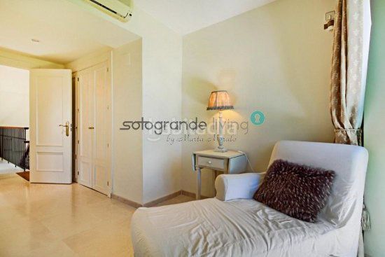 Foto ec68d1f8-19a2-4ee5-9e1c-e3181363065f. Lloguer casa adossada amb calefacció aparcament piscina a Sotogrande