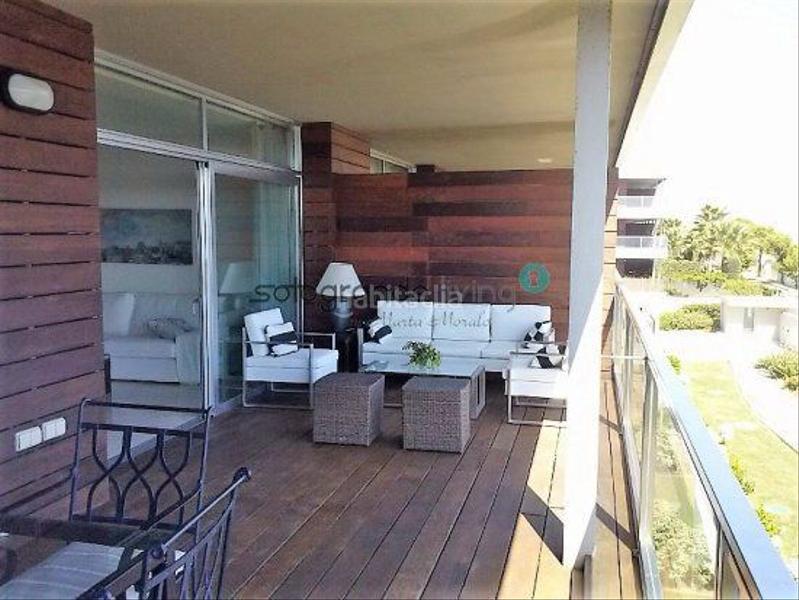 Foto 86ba3b1a-6aa2-4573-a315-54e07a9bea62. Rent apartment with heating pool in Chullera Manilva