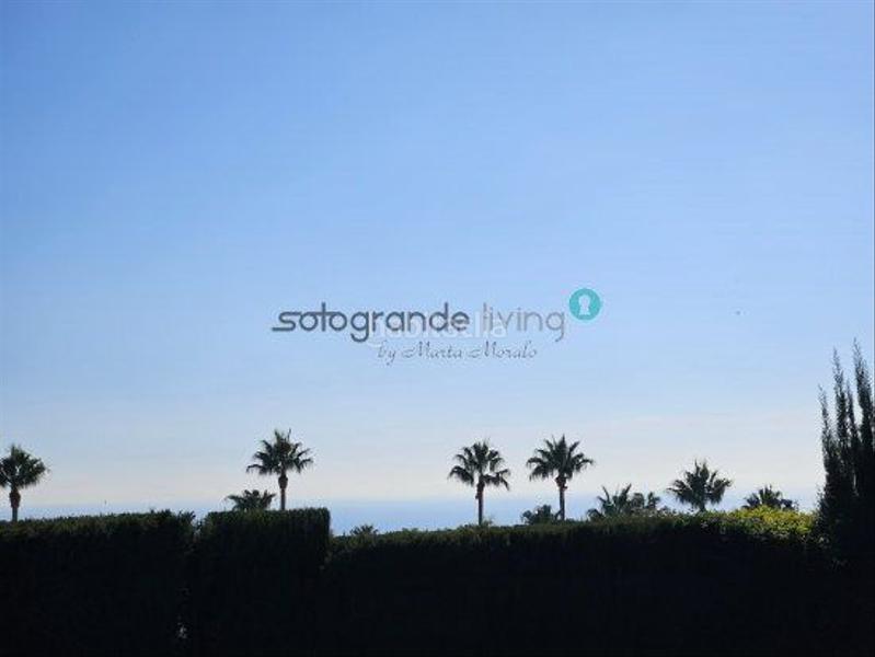 Foto 0b481f77-87d3-4c62-93e2-15e1a971832f. Alquiler chalet villa en alquiler en alcaidesa, 4 dormitorios. en La Alcaidesa