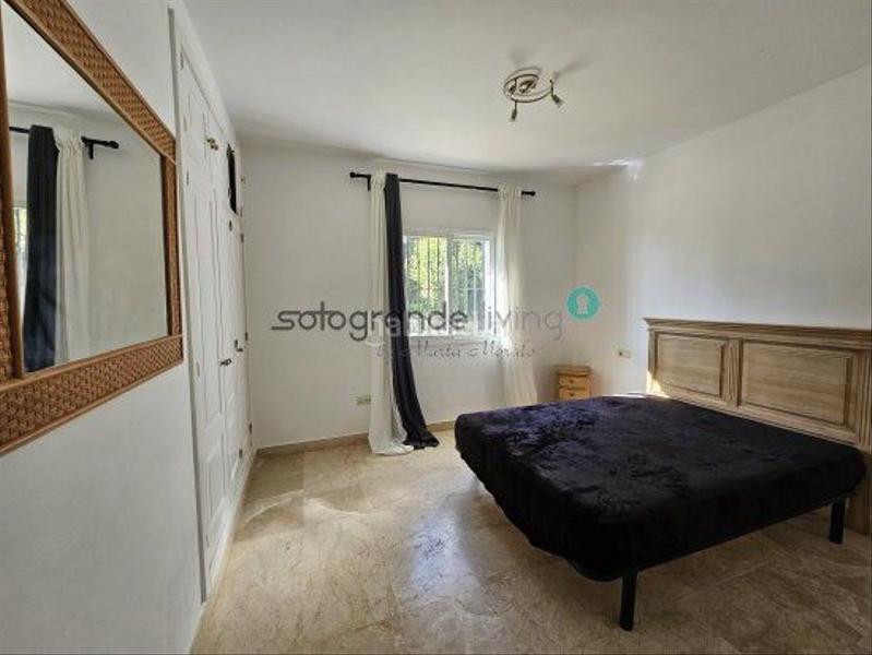 Foto e27c3f64-5c1d-4552-9c7b-7993cb6e4821. Alquiler chalet villa en alquiler en alcaidesa, 4 dormitorios. en La Alcaidesa