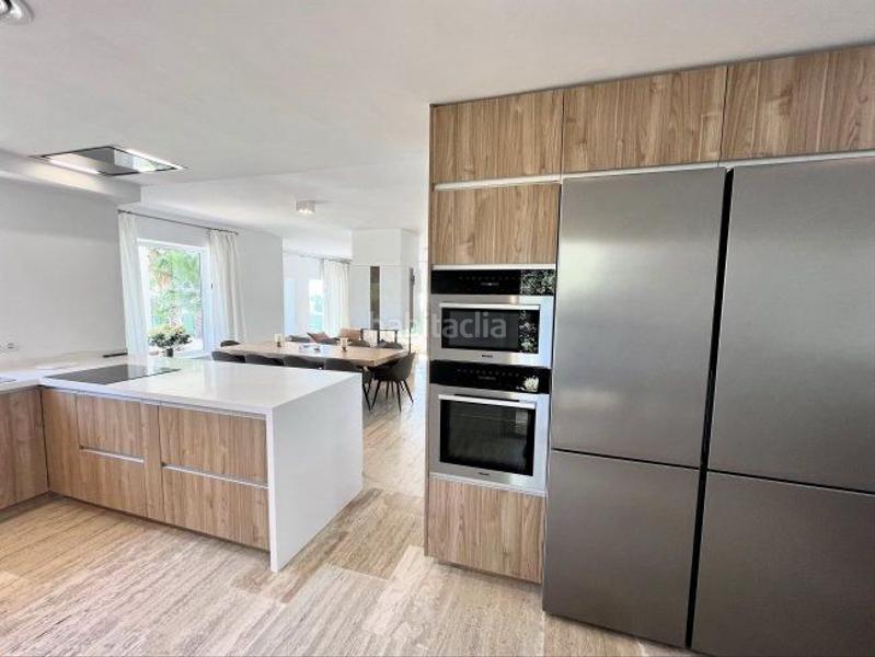 Foto a24c7645-a4ca-4373-ba2b-4fe2b0af9546. Lloguer xalet amb calefacció aparcament piscina a Manilva