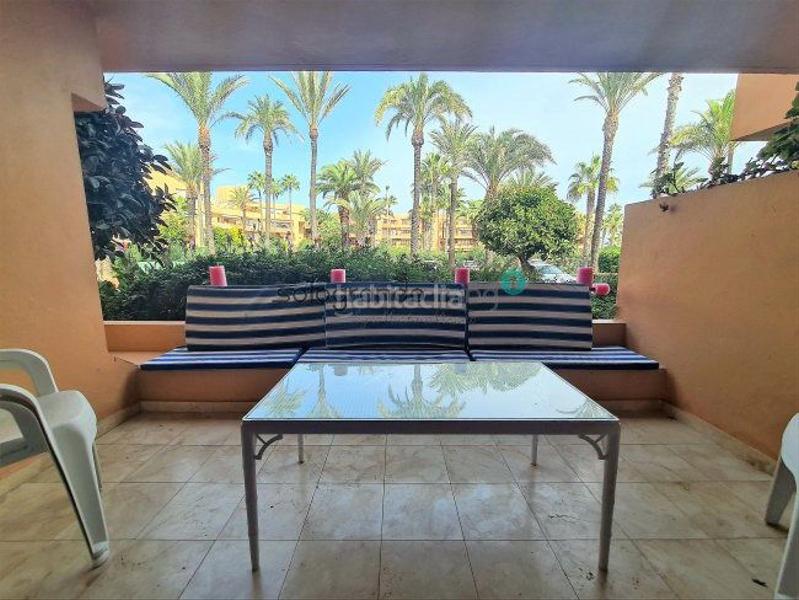 Foto 39e6b4e5-4748-46e0-9d5a-f4f6eab53930. Apartament amb aparcament a puerto de Sotogrande-la marina Sotogrande