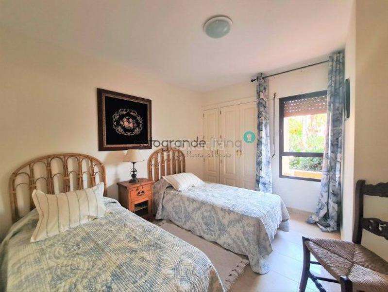 Foto 6a25be46-de98-42c0-aa6b-034066e777d2. Apartament amb aparcament a puerto de Sotogrande-la marina Sotogrande