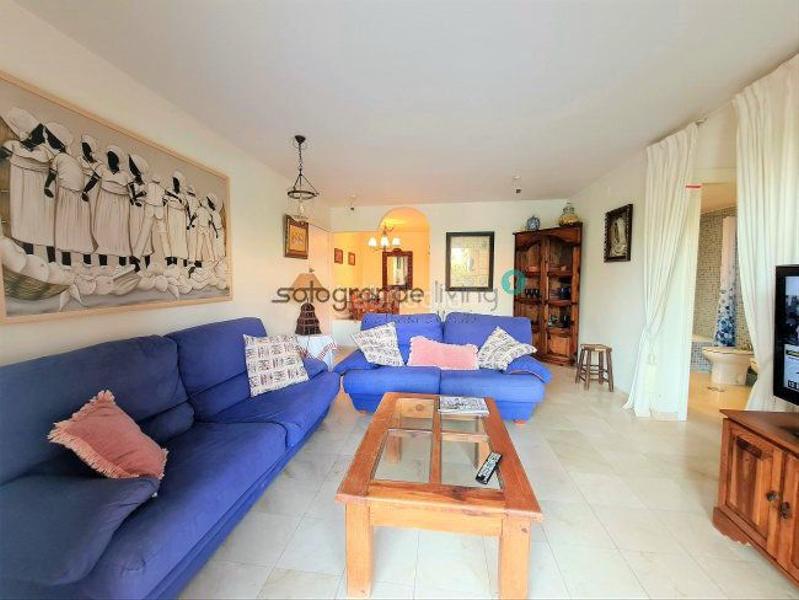 Foto 807d6b17-159e-4bd7-afd9-d37789bff16e. Apartament amb aparcament a puerto de Sotogrande-la marina Sotogrande