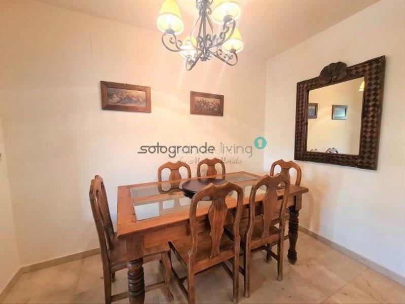 Foto ebf862ac-1c84-4148-bd9f-5e63802bc4bd. Apartament amb aparcament a puerto de Sotogrande-la marina Sotogrande