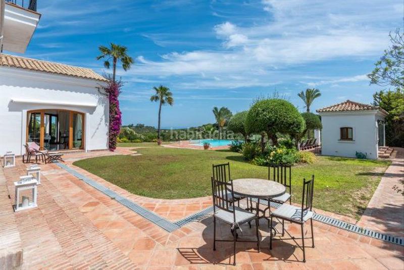 Foto 17c8f8e5-12a9-40f8-ac5f-f4015427cf40. Chalet with heating parking pool in Sotogrande alto Sotogrande