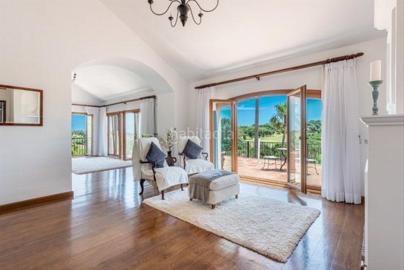 Foto b559de23-5f6e-45f7-a0df-32ef4031506d. Chalet with heating parking pool in Sotogrande alto Sotogrande