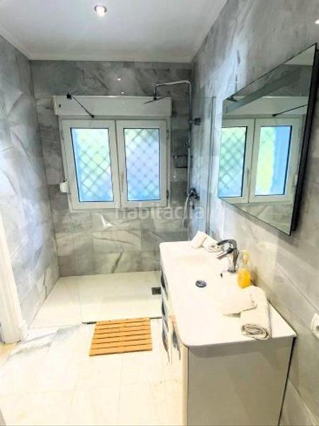 Foto 1578e128-4c22-4eb2-a3d2-39deb105fa4b. Xalet amb calefacció aparcament piscina a Sotogrande costa Sotogrande