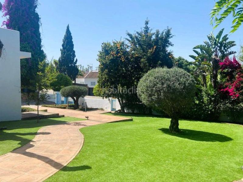 Foto 517be172-13cb-43b2-b613-53f99d6d7426. Xalet amb calefacció aparcament piscina a Sotogrande costa Sotogrande