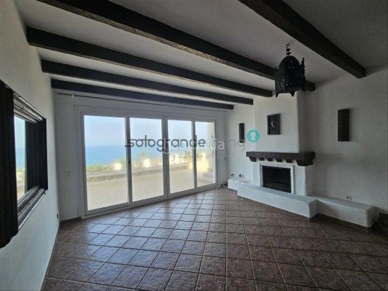 Foto ccc8e687-43f3-4d68-a384-0c6238d2f0d9. Chalet villa en venta en Chullera, 3 dormitorios. en Manilva