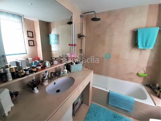Foto fbe5cbfb-7833-45d1-8506-a1d5bee68ccc. Miete appartement mit heizung parking in puerto de Sotogrande-la marina Sotogrande