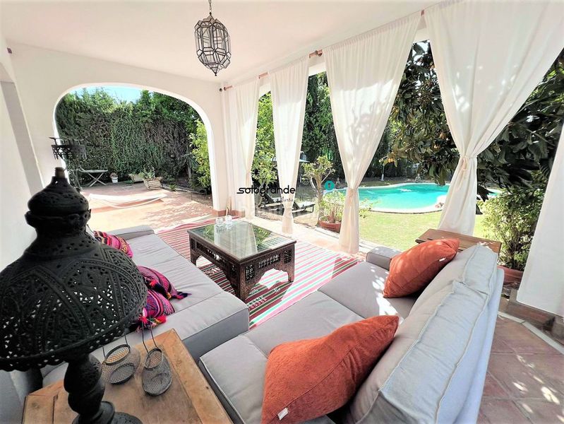 Foto 66cb431c-1d0a-4e0c-8394-0b2ad13f6f91. Alquiler chalet villa en alquiler costa, 5 dormitorios. en Sotogrande