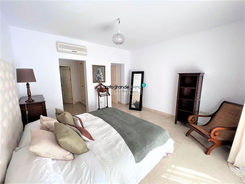 Foto d48724db-648d-4d6c-93ba-5093f20c30c7. Alquiler chalet villa en alquiler costa, 5 dormitorios. en Sotogrande