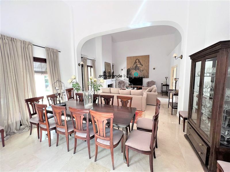 Foto ef6acd73-dc80-4cf0-a3eb-29d100ba2ca9. Alquiler chalet villa en alquiler costa, 5 dormitorios. en Sotogrande