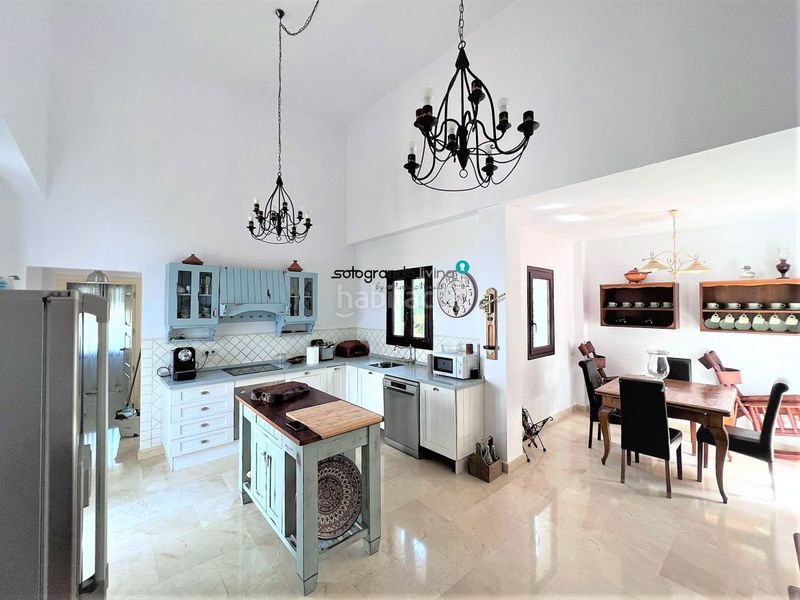 Foto f5d48916-8ef2-4700-859c-fb8f6fb11571. Alquiler chalet villa en alquiler costa, 5 dormitorios. en Sotogrande
