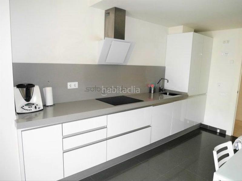 Foto 8d6148a9-1ab4-4485-80e5-9419b93d1927. Alquiler apartamento  en alquiler en la paloma , 3 dormitorios. en Manilva