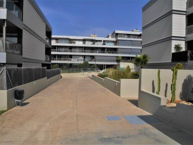 Foto 84aec8aa-7d25-4aee-8bb4-9f8281c86eb2. Location appartement avec chauffage parking piscine dans Manilva