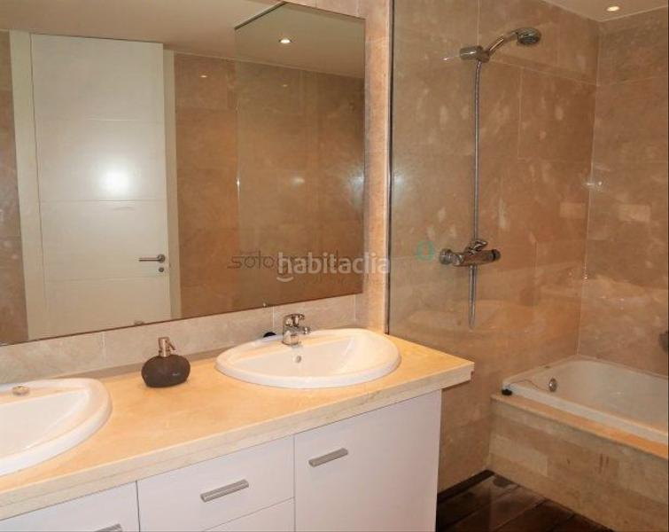 Foto 96a723a8-71df-4edc-bbd1-b648aa753dc7. Location appartement avec chauffage parking piscine dans Manilva