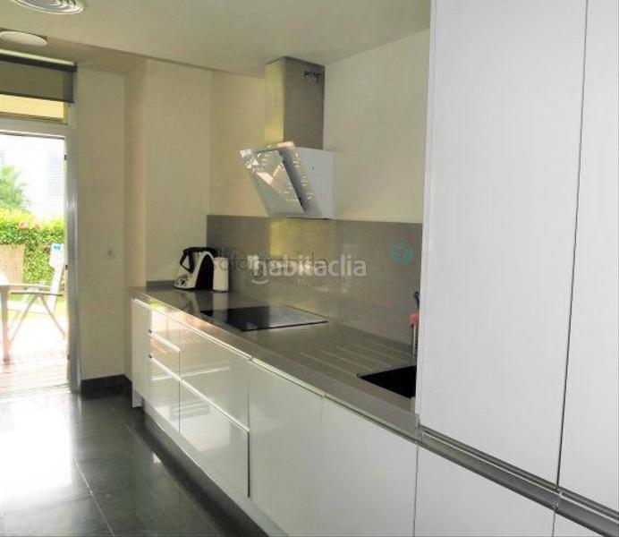 Foto cb02f75c-ec1d-4940-8578-edea76857f30. Location appartement avec chauffage parking piscine dans Manilva