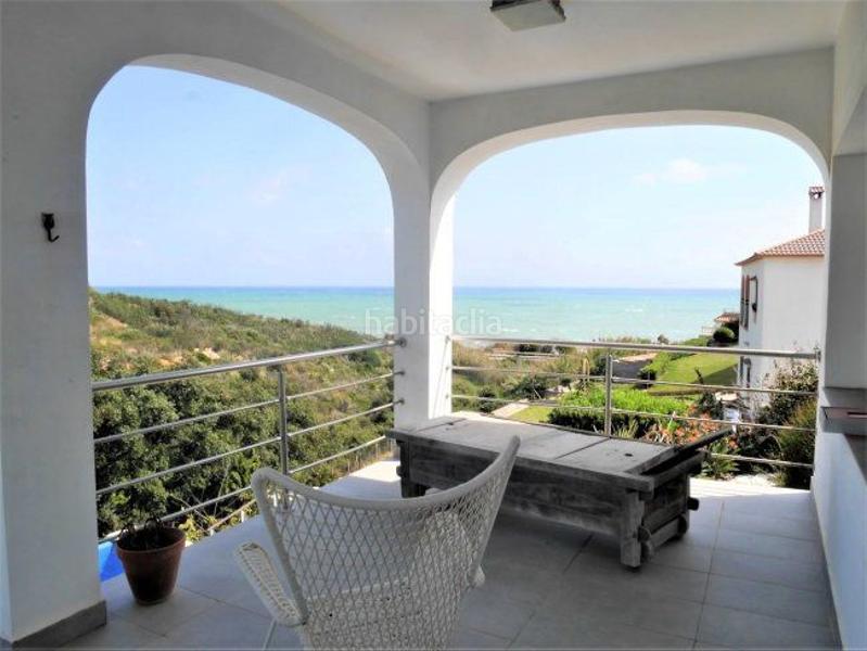 Foto 559e4a48-0dfc-47fc-8d50-103b6f880535. Chalet  en venta en torreguadiaro, 5 dormitorios. en Sotogrande