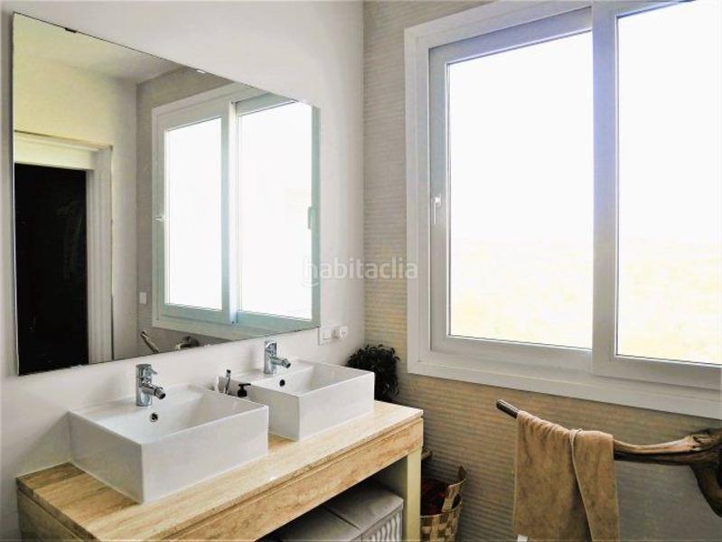 Foto 72a96a3b-b9fa-4b77-8cc3-3027af4156d5. Chalet  en venta en torreguadiaro, 5 dormitorios. en Sotogrande