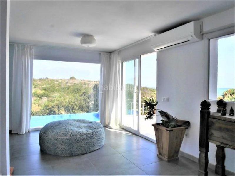 Foto 76bc5b13-f36e-4540-8370-1ce603f6453b. Chalet  en venta en torreguadiaro, 5 dormitorios. en Sotogrande