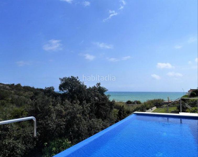 Foto ee2458d1-89a5-4e34-896c-02d4c17c6a1c. Chalet  en venta en torreguadiaro, 5 dormitorios. en Sotogrande