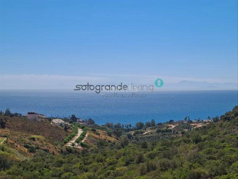 Foto 9855363a-8dff-4728-b2bd-ef667f152842. Apartamento  en venta bahia de las rocas, 3 dormitorios. en Manilva