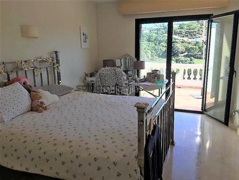 Foto c21172cc-7ec8-4515-a59d-3615f959226f. Miete chalet mit heizung parking pool in Sotogrande alto Sotogrande