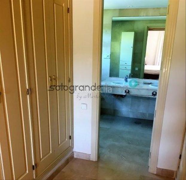 Foto c807526c-2cb9-4e9d-8ea6-7ed1b30d2b3d. Miete chalet mit heizung parking pool in Sotogrande alto Sotogrande