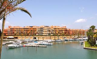 Location Appartement à Puerto de Sotogrande-La Marina. Apartamento en alquiler en sotogrande marina, 2 dormitorios.