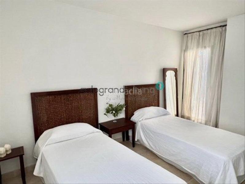 Foto 66b807f1-3073-484a-9715-95da38be1cf6. Casa adossada amb calefacció aparcament piscina a Sotogrande