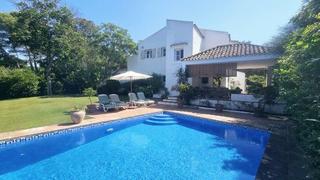 Chalet à Sotogrande Alto. Villa en venta en sotogrande alto, 4 dormitorios.