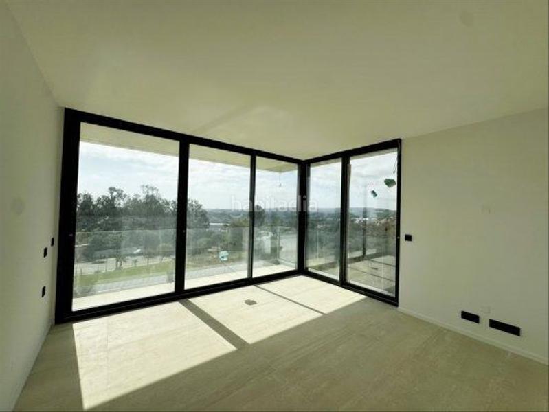 Foto 4f0dfbd7-d828-484c-aeec-b79719282b59. Xalet amb calefacció aparcament piscina a Sotogrande alto Sotogrande