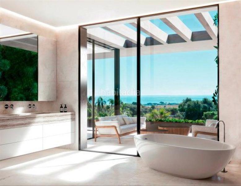 Foto 9cf8ff4c-5f4d-446e-b00f-b68e29607c0e. Xalet amb calefacció aparcament piscina a Sotogrande alto Sotogrande