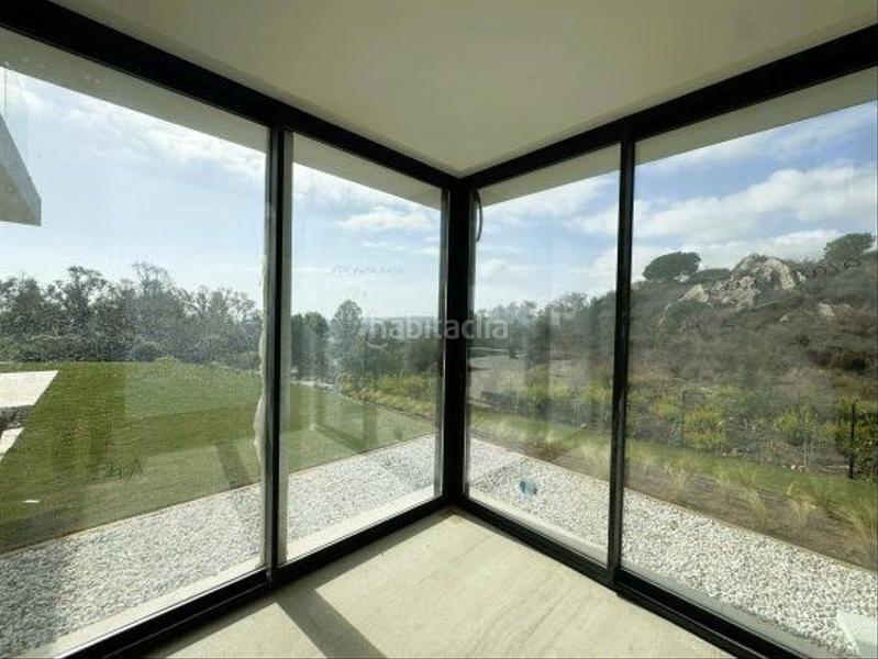 Foto b0f36dea-a4ab-4103-8930-08cdad339ce6. Xalet amb calefacció aparcament piscina a Sotogrande alto Sotogrande